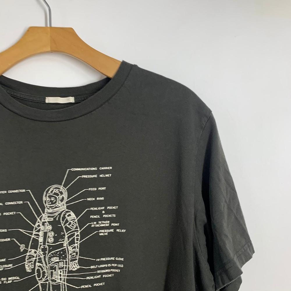 Astronaut Equipment Space Suit Schematic Graphic T-Shirt Faded Black Mens XL - Picture 5 of 16